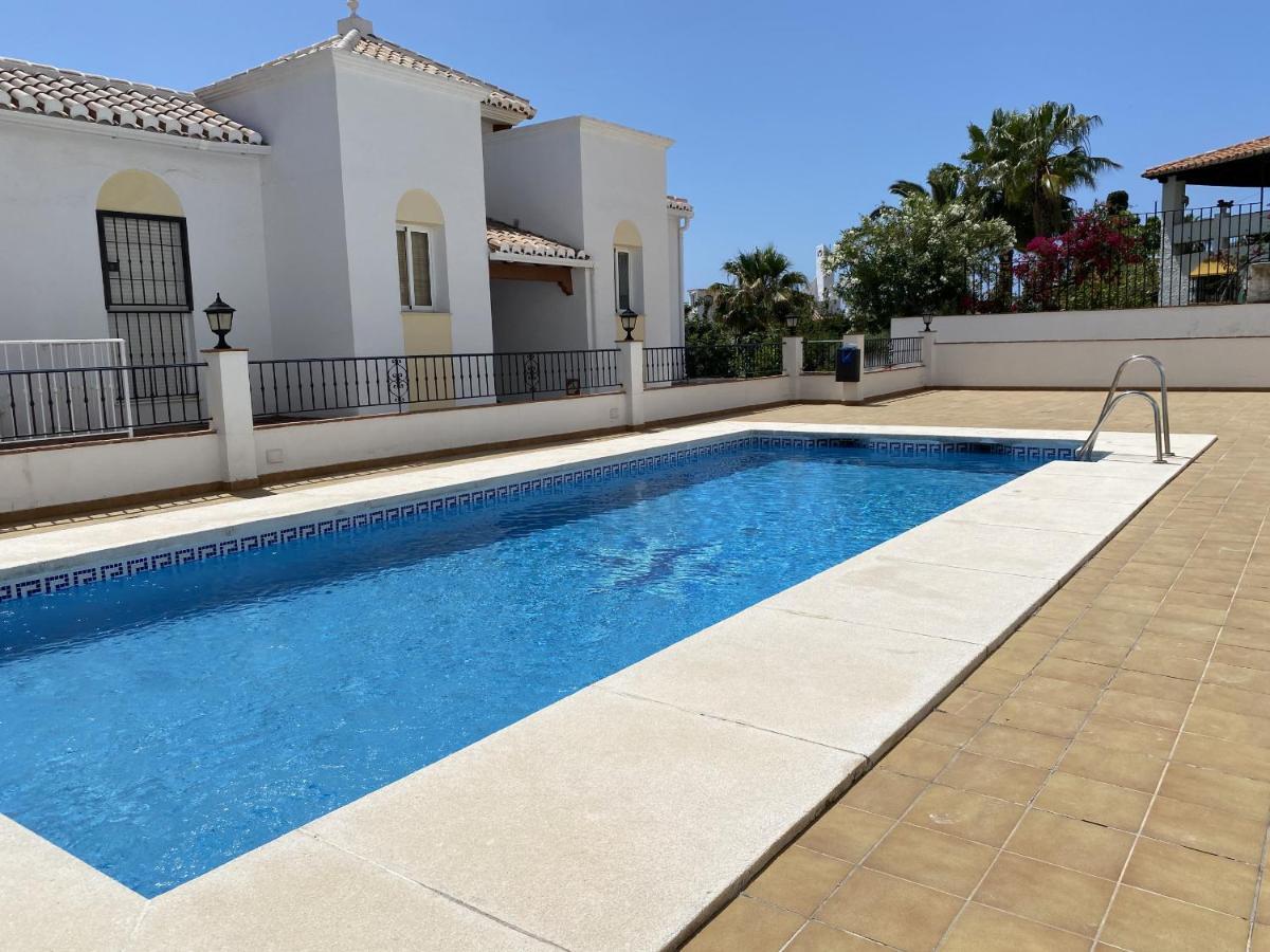 Chimenea Pinar 2 Apartments Casasol Nerja Eksteriør billede